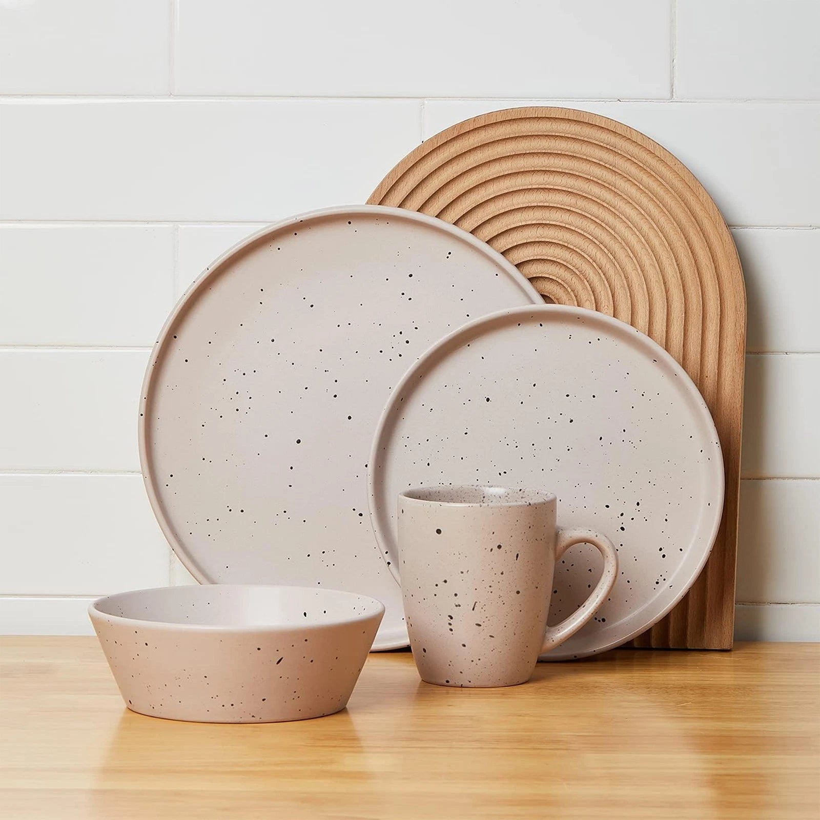 Stone Lain Jade Stoneware 16 Piece Dinnerware Set with Service for 4, Taupe